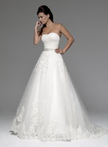 0-Amelia1-220x300 Vestido de novia Amelia de crte princesa en tul
