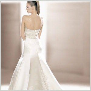 1837-INNOVIAS-B-300x300 Espalda del vestido de novia 1837 de Innovias