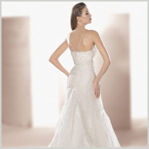 1847-INNOVIAS-B-300x300 Espalda del vestido de novia 1847 de Innovias