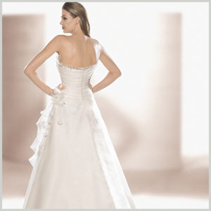 456-INNOVIAS-3-300x300 Espalda recta del vestido de novia 456 de Innovias