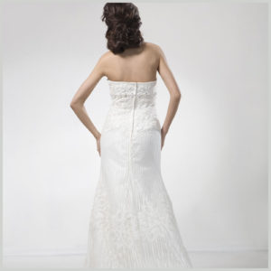 4697-INNOVIAS-f-300x300 Espalda del vestido de novia 4697-innovias