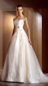 805-1-168x300 Vestido de novia 805 de Innovias bordado hilo de plata