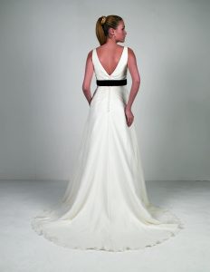 8397-INNOVIAS-B-232x300 espalda-vestido-novia-8397-innovias-b