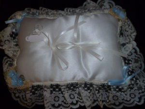 broches26-300x225 cojin anillos boda 26