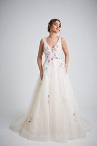 INNOVIAS_helen-vestido-novia-200x300 INNOVIAS_helen-vestido-novia