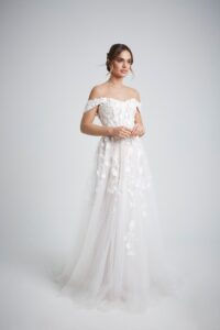 INNOVIAS_helia-vestido-novia-200x300 INNOVIAS_helia-vestido-novia