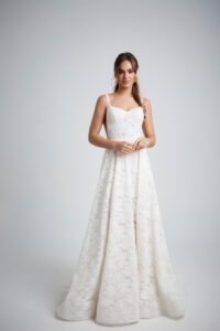 INNOVIAS_henar-vestido-novia-200x300 INNOVIAS_henar-vestido-novia