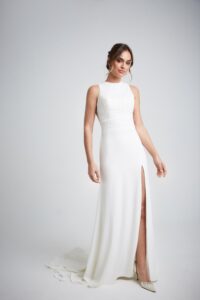 INNOVIAS_linda-vestido-novia-apertura-falda-200x300 INNOVIAS_linda-vestido-novia-apertura-falda