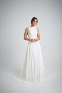 INNOVIAS_linda-vestido-novia-sobrefalda-200x300 INNOVIAS_linda-vestido-novia-sobrefalda