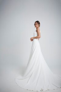 INNOVIAS_livana-vestido-novia-lateral-200x300 INNOVIAS_livana-vestido-novia-lateral