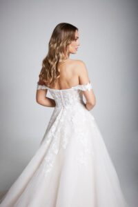 espalda-vestido-novia-hadar-innovias-200x300 espalda-vestido-novia-hadar-innovias