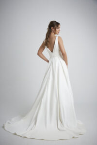 vestido-novia-laguna-innovias-espalda-200x300 vestido-novia-laguna-innovias-espalda