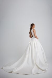 vestido-novia-lili-innovias-espalda-1-200x300 vestido-novia-lili-innovias-espalda-1