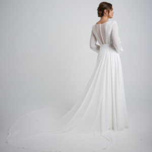 vestido-novia-lirio-innovias-espalda-1-300x300 vestido-novia-lirio-innovias-espalda-1