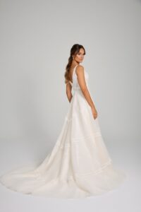 INNOVIAS_086-vidia-espalda-200x300 INNOVIAS_vestido-novia-vidia-espalda
