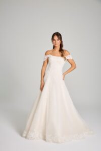 INNOVIAS_181-saeta-200x300 INNOVIAS_VESTIDO-NOVIA-saeta