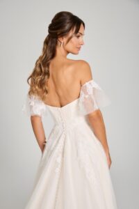 INNOVIAS_391-rosetta-espalda-cerca-200x300 vestido-novia-rosetta-espalda-cerca