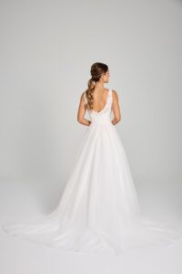 INNOVIAS_604-ania-espalda-200x300 vestido-novia-ania-espalda