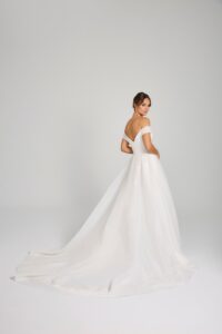 vestido-novia-jamila-innovias-espalda-200x300 vestido-novia-jamila-innovias-espalda